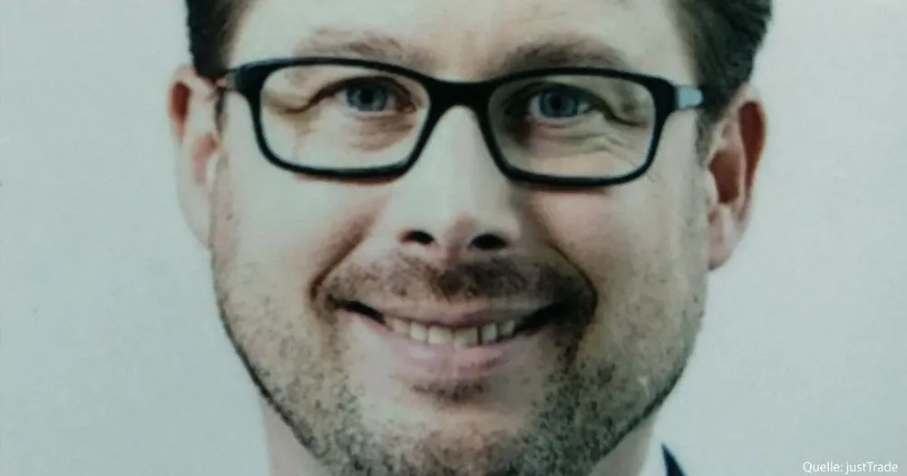 Michael Bußhaus, dem Geschäftsführer von justTRADE.