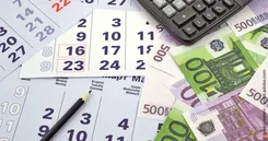 Das Bild zeigt monatliche ETF-Zahlungen im Kalender